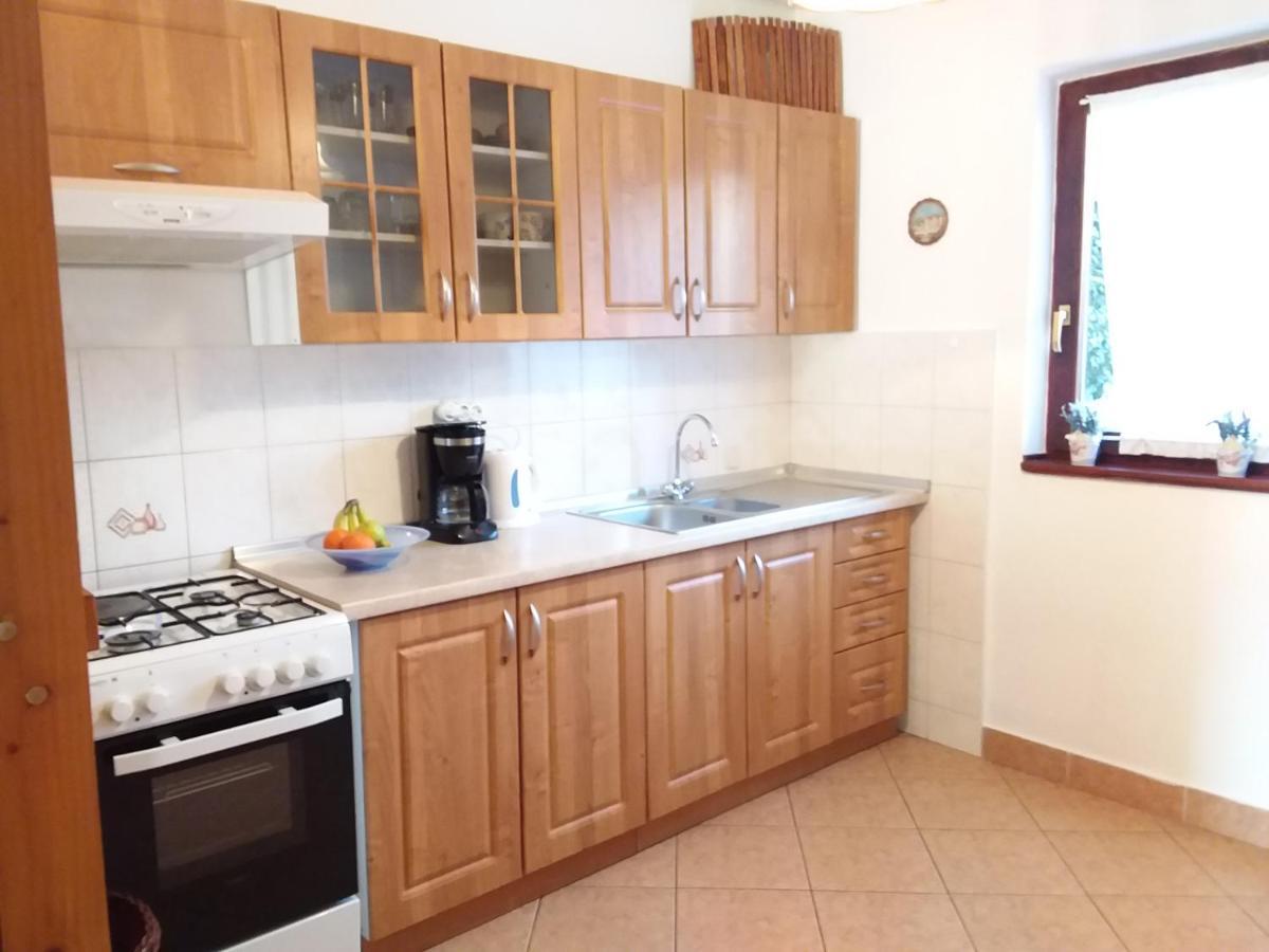 Apartman Tomo พูลา ภายนอก รูปภาพ
